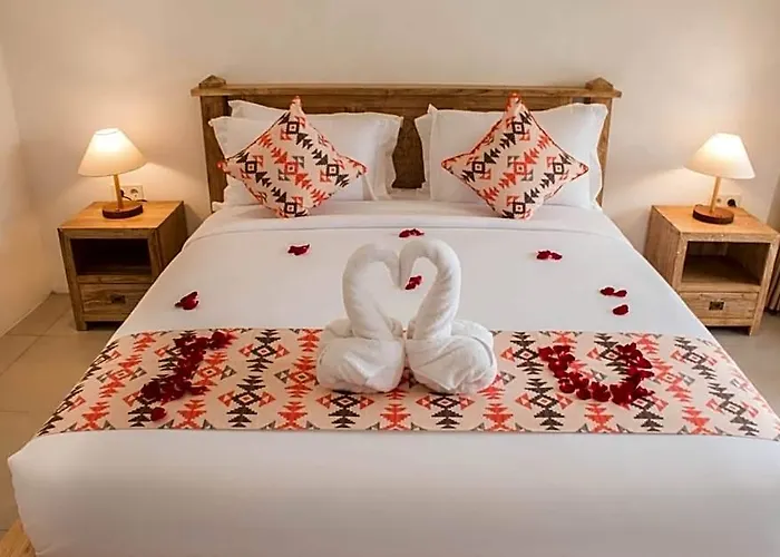 Peaceful Haven 6br Private Pool In Canggu Villa *